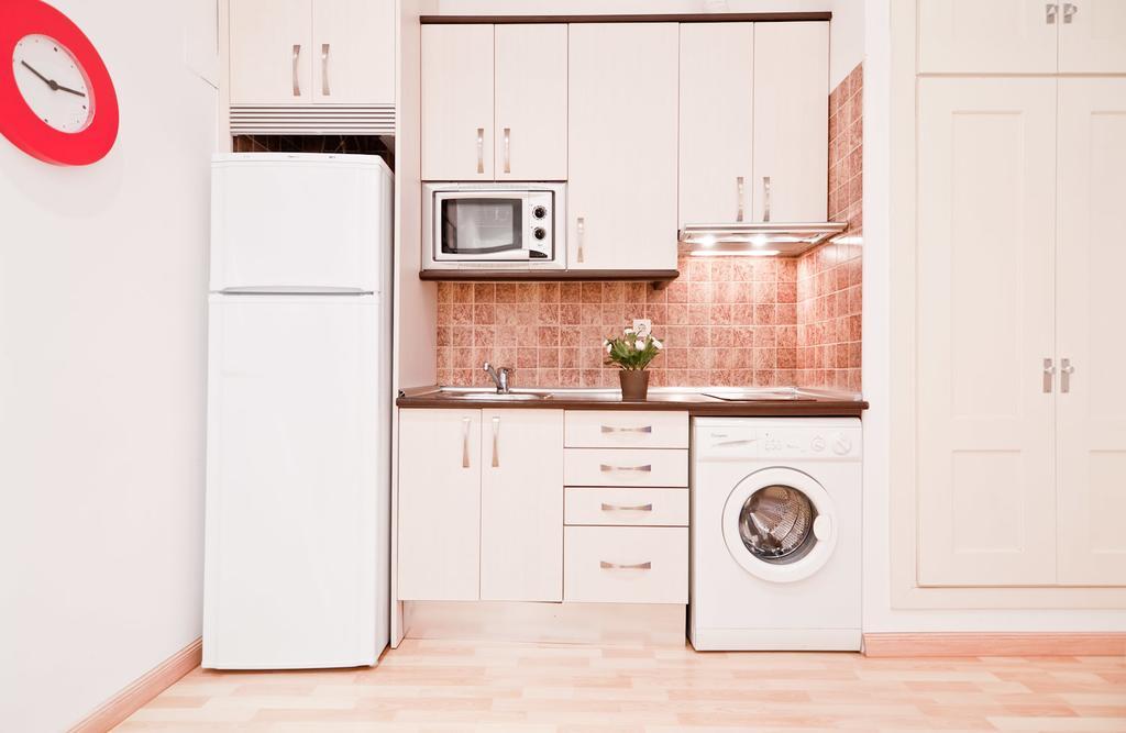 Apartamentos Puerta Del Sol I Madrid Habitación foto