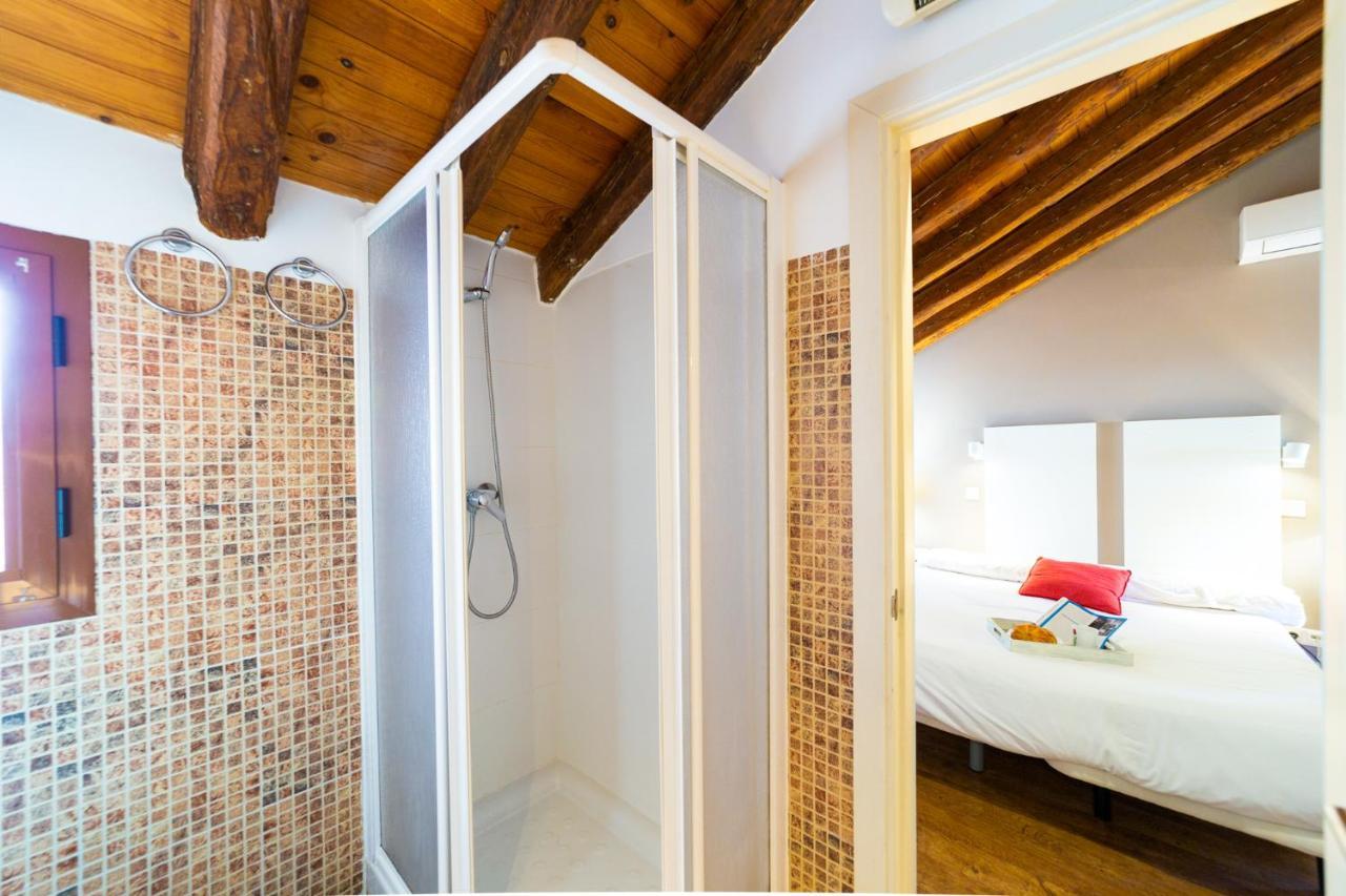 Apartamentos Puerta Del Sol I Madrid Exterior foto